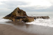 rochers sur une plage rochers sur une plage