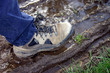 chaussure dans la boue