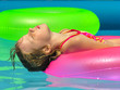 Photo : relaxing in the pool
