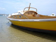 pinasse jaune