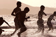 niños en la playa