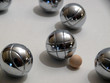 boules de pétanque et cochonnet