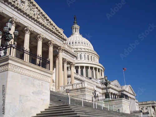 Photo: united states capitol building united states capitol building
