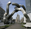 statue
