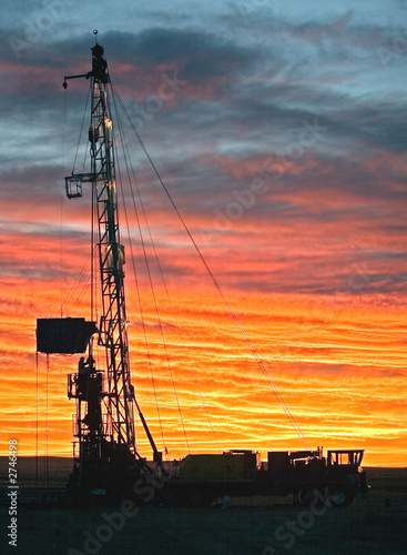 Photo: service rig service rig