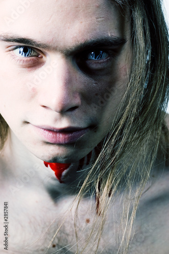 Photo: vampire vampire
