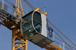 luftiger arbeitsplatz - kranführergehäuse