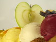 eiscreme mit früchten