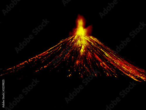 Foto: night volcano eruption night volcano eruption