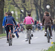 Photos : friendship on bicycle