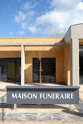 maison funeraire