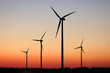 Wiatraki – naturalna energia, naturalna sceneria

