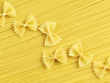 farfalle auf spaghetti