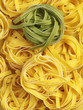 tagliatelle gelb+grün, hochformat