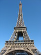 photo de la belle tour eiffel par beau temps !