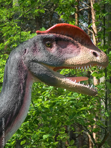 Photo: dilofozaur (dilophosaurus wetherilli) dilofozaur (dilophosaurus wetherilli)
