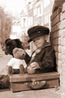 Mały podróżnik – vintage sepia
