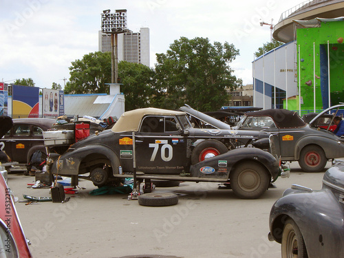 Photo: vintage car rally vintage car rally