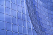 facade d'un bâtiment en panneaux de verre