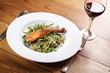 Foto: Lachs auf BŠrlauch Pasta Lachs auf BŠrlauch Pasta