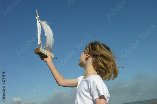 enfant voilier