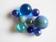 Blaue Murmeln