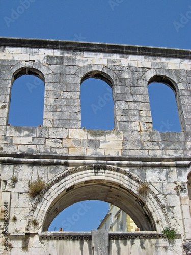 old arc in split old arc in split