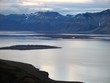 Photo en ligne au meilleur prix toundra sur fond de montagnes arctiques