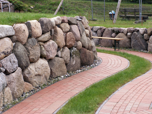 natursteinmauer