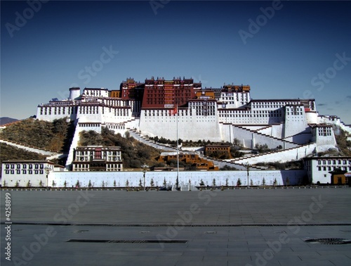 Potala Palace - Lhasa / Tibet
