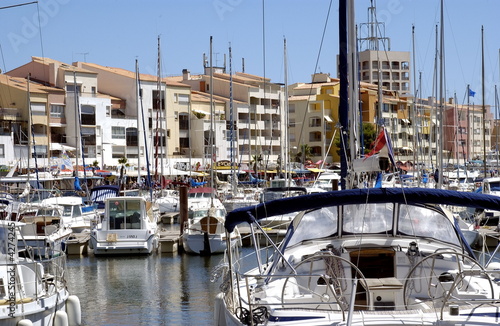 YACHTHAFEN AGDE