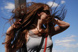 frau im wind frau im wind