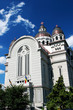 Cathédrale Ortodox sous le ciel bleu de Roumanie.