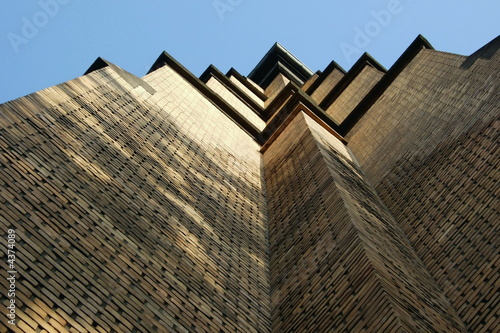 Foto: Seitenansicht Liebfrauenkirche in Düsseldorf Flingern Seitenansicht Liebfrauenkirche in Düsseldorf Flingern