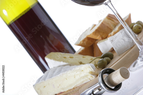 Photo: rotwein und käse rotwein und käse