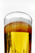cerveza en vaso de vidrio