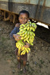 enfant vendeur de bananes