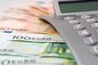 Taschenrechner mit Bargeld