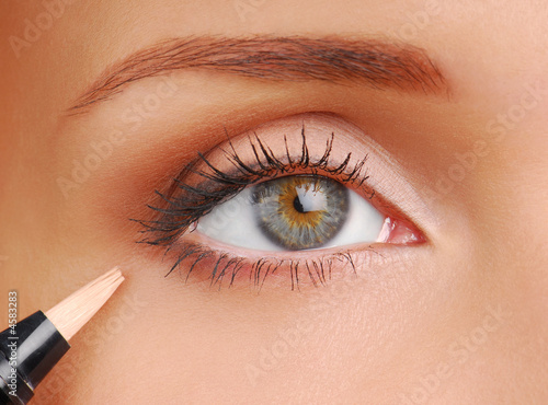 Photo: Cosmetic proofreader Cosmetic proofreader