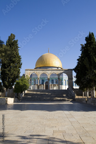 Photo: View up to Dome of the Rock View up to Dome of the Rock