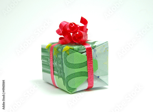 Foto: 100 Euro: Ein immer wieder willkommendes Geschenk! 100 Euro: Ein immer wieder willkommendes Geschenk!