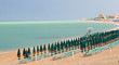 Costa adriatica con ombrelloni e sdraio