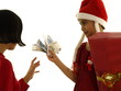 santa mädchen mit geschenken