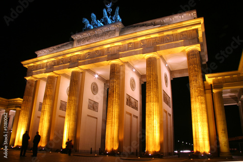 Brandenburger Tor in Berlin bei Nacht