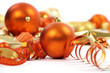 Boules de noël et cotillons