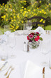 Foto: Dining table set in garden Dining table set in garden