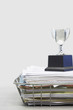 Foto: Trophy on Top of Papers Trophy on Top of Papers