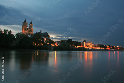 Magdeburger Dom bei Nacht