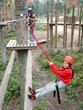 Photo: Schönes Mädchen beim Klettern Schönes Mädchen beim Klettern