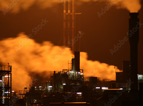 Industrie bei Nacht